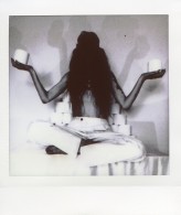 myanalogdreams model: veroniquemarie

Foto zrobione Olympus PEN E-PL1 naświetlone w Instax SQ10
