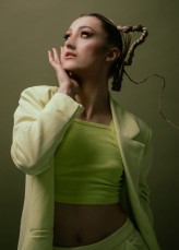 LianaPHOTO Photographer: Julia Melkowska
Hair stylist: Natalia Celej
MUA: Yana Asmalouskaya
Model: Kornelia Kubicka