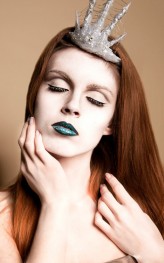 EyeShadowGirl_Make-Up Królowa Lodu

Mod: Aleksandra Pieczek
Fot: Maciej Szczepanek
Mua:EyeShadowGirl