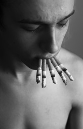 jakubszproch Fotografia zainspirowana utworem Guziora „Płuca zlepione topami”
