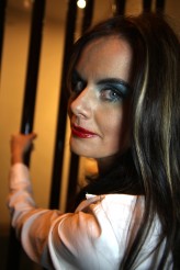 jedynaczka modelka: Ania; 
makijaż i fryzura: Ewelina Panczakiewicz; foto: Jay;