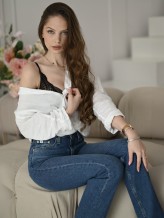 Claudia300