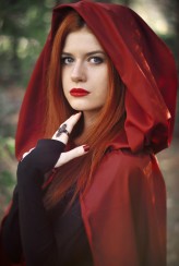 lady_ophelia red hood