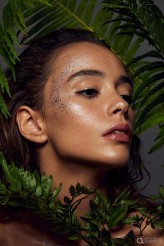 bonitaa Make Up: Natalia Zajączkowska
Fot: Emil Kołodziej 
Szkoła Wizażu i Stylizacji Artystyczna Alternatywa