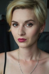 sylwiacichosz_makeup Śliczna Karolinka! :) 

Zapraszam wszystkie Panie na makijaż :) 
Priv