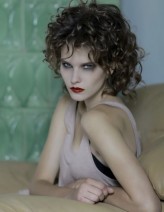 blioness                             modelka-Magdalena Chachlica FASHION COLOR,zdjęcia-Maciej Grochala,fryzura-Judyta Marciniak            