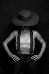 NoirVisionsBNW https://www.instagram.com/agivelle/