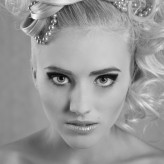 Abra-Art                              Modelka: Kamila Mika
 Mua: Paulina Maciejewska
 Styling hair: Paulina Słupek
 AFA (Atelier)
            