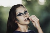 wg_makeupartist                             Sesja Dyplomowa inspirowana kolorami owoców. Część czwarta - Borówki 
Fot. Izabela Hajik 
Mod. Marta Hołyst             