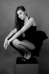 pastylka                             modelka: Natalia
Sukienka Versace dla H&M            