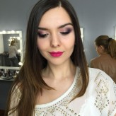LifeInColor-MegMakeUp Modelka : Justyna
makijaż glamour - Ja

( zdjęcia wykonane telefonem- przed sesją zdjęciową) 