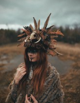 Szamanitka Autoportret 
Czepiec, makijaż, stylizacja : też ja