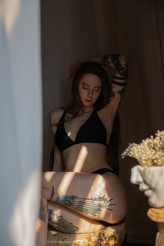 KaBoom photo https://www.instagram.com/woman.is_art/