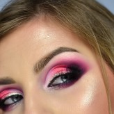 AniquaMakeup                             Uwielbiam makijaż typu cut crease to niesamowicie powiększa oko chociaż wymaga precyzji i wprawy.            