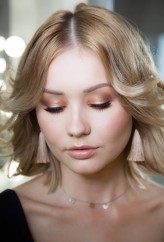 MICAD Glamour Makeup
Modelka :Karolina
Foto:Studio Wizażu MiCAD Besuty Look