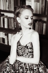 likeahope Modelka: Idalia Baryła
Makeup: Karolina Kasprzycka - https://web.facebook.com/makeupKarolinaKasprzycka
Kolczyki: Ludożerna - Designer Jewellery