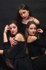 queendomcrew Modelki: Karolina Michalska, Paulina Paola Szulborska i Małgorzata Dardzińska
Fotograf: Wiesław Korycki