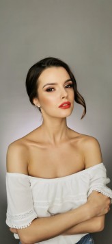 Pocahontaz Make up: Anna Mazurek

Hairstyle: Grażyna Morawska 