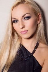 Ena4                             Makijaż wieczorowy 
modelka: Ewelina Sudoł
fot: Patryk Wosztal            