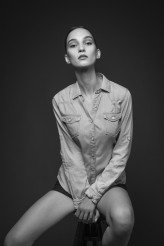 Borkowski_                             Aneta / Uncover Models

mua: Gosia Bryła

stylist: Ania Dobrzańska            