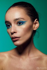 bonitaa Make Up: Natalia Pabiasz
Fot: Emil Kołodziej
Szkoła Wizażu i Stylizacji Artystyczna Alternatywa
