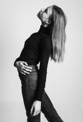 Pardiak -model:Lidka Kucharczyk ( agency: Eastern models)

-stylist: Oliwia Domorosła