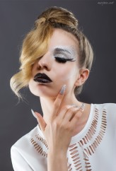 smoooq Fotograf: Marcin Panasiuk
Modelka: Justyna

MUA/Styliz:   Ja :)
Hair: Patrycja Wielgołaska