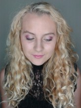 KolorowaCzern Lekki makijaż dzienny 

Modelka: Nikola