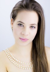 showit Modelka: Karolina Biernacka
Make-up: Izabela Janiszewska