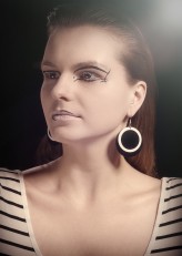 Makeupbynath Model: Anna Klara Strzelczyk
Photo: Emil Biliński