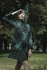 dreamscape Zdjęcia dla HoF - Kreatywny Butik
DESIGNER - sweter: On You, wełniana spódniczka: Belette
PHOTO/MUA - Agata Gocał
