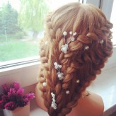 Enik_hairstyle            