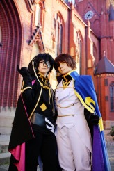 SonLuna Zdjęcie: Focus Felis (edycja: Runa)
Seria: Code Geass
Suzaku Kururugi: Runa (ja)
Julius Kingsley: Rin