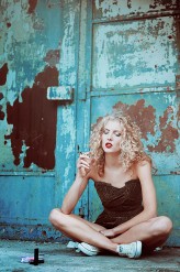 brownies_sweets Lost beauty 

Model: Karolina K 
Make Up: Izabela Pieczek Burek