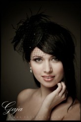 gajaprzemysl                             Czarny toczek z woalką, zdjęcie do katalogu, modelka Angelika            