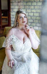 peerelka Sesja zdjęciowa dla salonu sukien ślubnych

Salon: Wedding Projekt
Modelka: Julia Skowrońska
Makijaż: Paulina Sakwińska