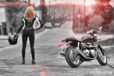 RoniBit                             Zoe i motocykl            