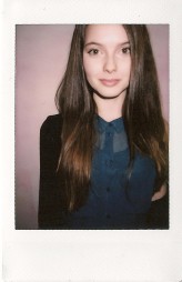 Tarniu Zoe Krale
Polaroid instax