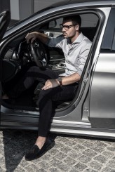 drive4fashion http://drive4fashion.pl/portfolio/mercedesbenz-c450amg-1/
Samochód Mercedes-Benz C450 AMG użyczył Mercedes-Benz Polska
Model Eryk Mierzwa