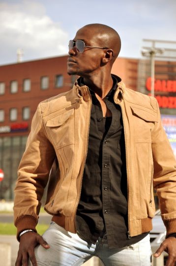 lekelie Intense again....