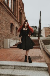 Allvii Gothic Lolita Dress designed and made by Allvii

Model: @anesko_dark
Photo: @klaudia.zachcial.fotografia
