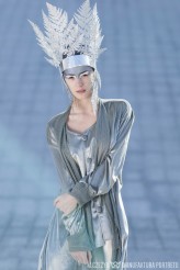BeataCz                             The silver afrternoon
 
model - Beata (BeataCz)
stylizacja + strój + m-up + foto - Marek Czeżyk Manufaktura Portretu            