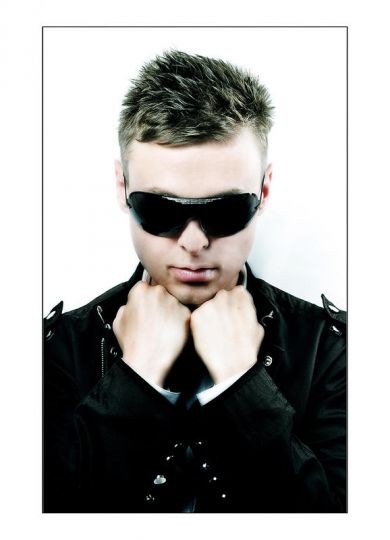 versejs Valentino glasses :)