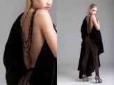 magretka                             Photography / Digital retouching / Michał Piotrowski
Stylist / Maria Lorenz
Model / Agata Aleksandrowicz
Hair / Dorota Matlewska
Make up / Joanna Magreta 

            
