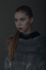 jark Sandra / Spotmanagement models
Make-up Joanna Glowacka
Projektant kreacji: Małgorzata Lipkowska 