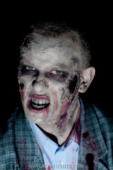 aphoto Zombie
zdjęcia: Arek Markowicz
charakteryzacja: Barbara Markowicz, www.ToLookPerfect.pl