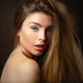 davew A Million Souls
Model: Kasia Wuczko
https://www.instagram.com/kasiawuczko/
https://www.instagram.com/davewillemsphotography/

#portrait #model #photoshoot
