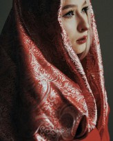 amizarova                             fotograf: @portretyibalety 
modelka: @amizarova 
projektanci: @tsunamifashiondesign @ps.fashion.design 
studio: @kolor_studio_fotograficzne            