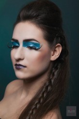 Jusien                             "Pat McGrath"
Fot: Emil Kołodziej
Modelka: Sylwia Nesterak
Make up + hair: Me            