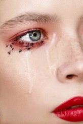 Vermua Beauty editorial called "Red Addiction" published in Elegant Magazine

Photo - Natalia Mrowiec
Model - Aleksandra Właszczuk